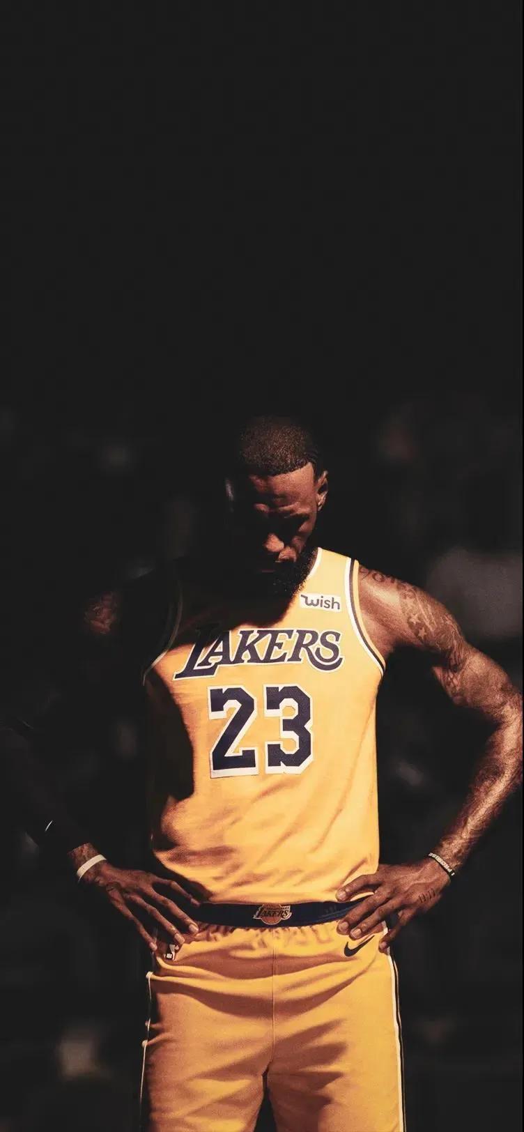 探索NBA中国官方网站，篮球迷的数字乐园