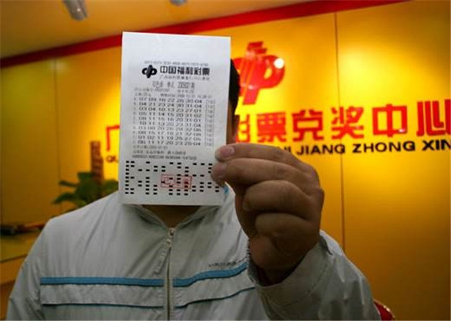 12月暖阳下的幸运之约，揭秘福彩开奖结果背后的故事