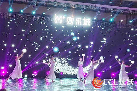 重庆快乐食间，舌尖上的历史与未来