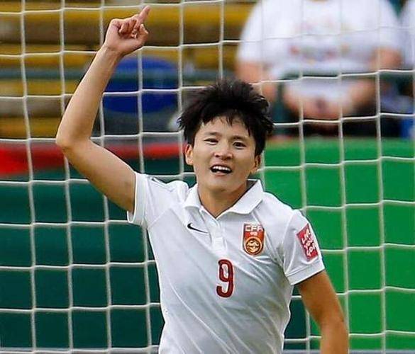 青春逐梦，巾帼不让须眉—记中国女足U20国家队的崛起与荣耀